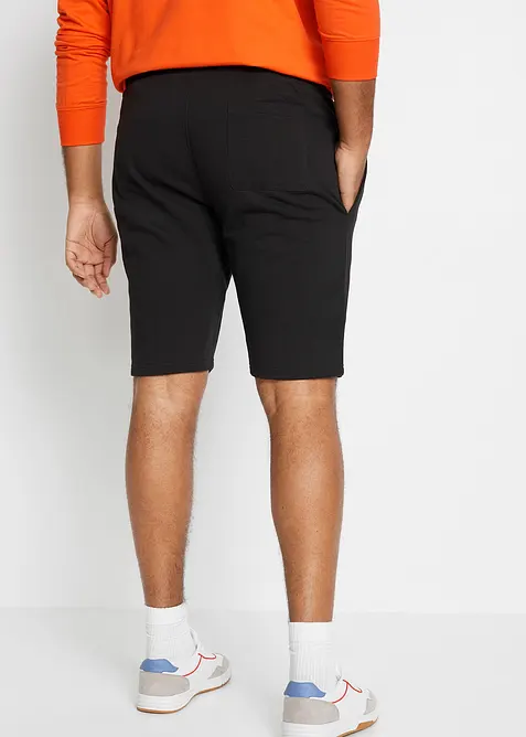 Sweatshirtshorts av bomull, bonprix