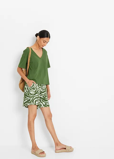 Jerseyshorts i viskos med bekv&auml;m midja, bonprix