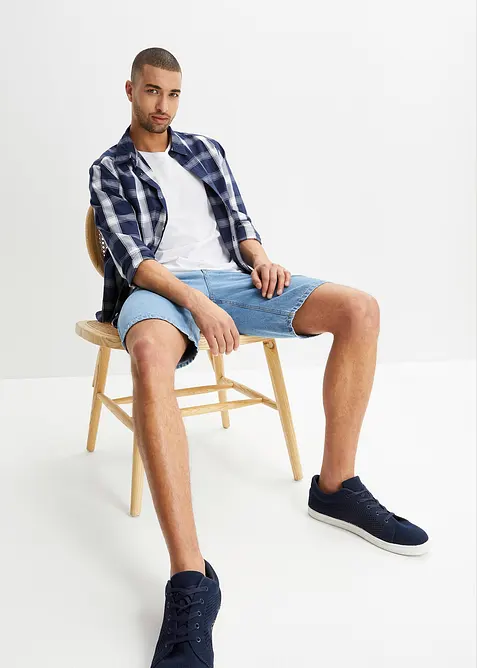 Jeansshorts med t&ouml;jbar midja Classic Fit, bonprix