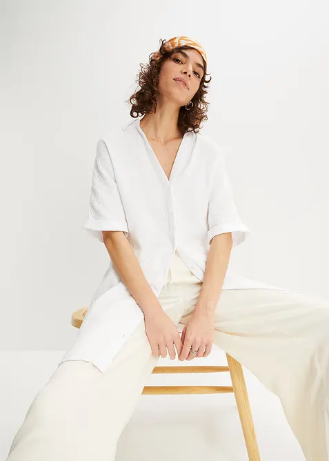 Lång muslinblus i oversizemodell av bomullsmuslin, bonprix