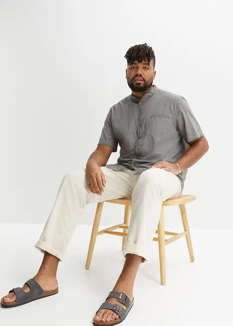 Kort&auml;rmad skjorta med tv&auml;ttad look, bonprix