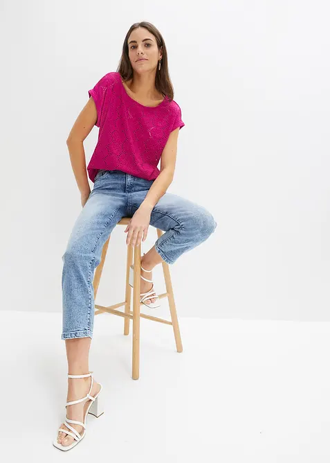 Topp med h&aring;lbroderi, bonprix