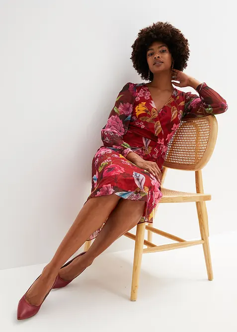 Mellanlång klänning i tunn mesh, bonprix