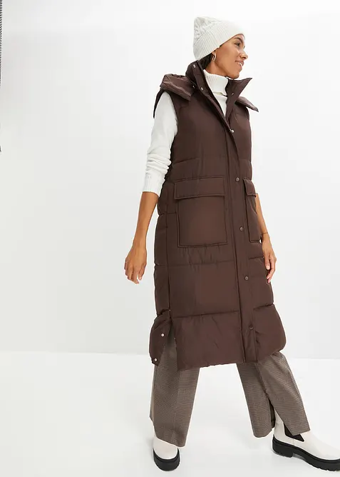 Vadderad täckväst med avtagbar huva i återvunnen polyester, bonprix