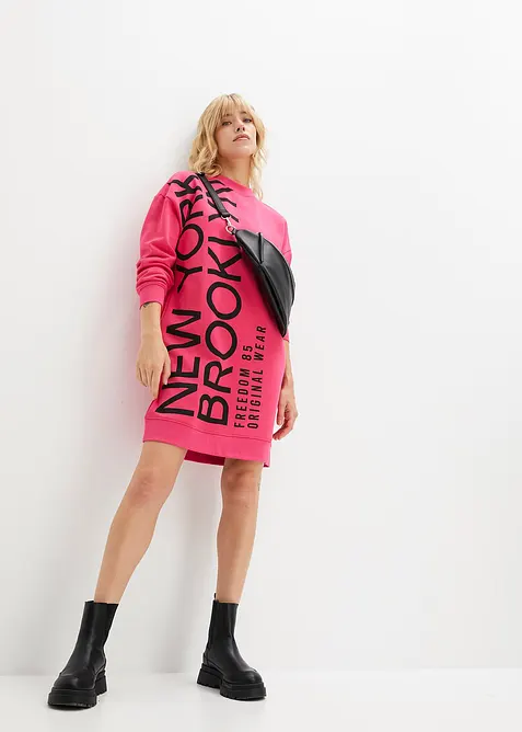 Jerseyklänning i oversizemodell med bomull, bonprix