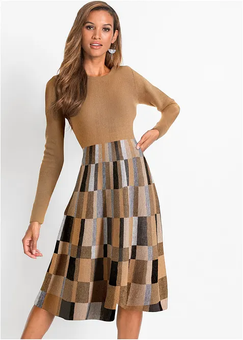 Utsvängd stickad jacquardklänning, bonprix