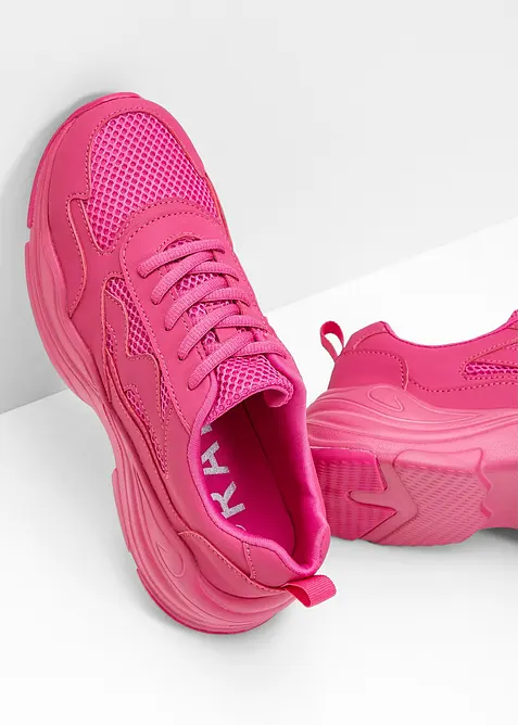 Kraftiga sneakers med meshinf&auml;llningar, bonprix