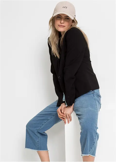 Keps med broderi, bonprix