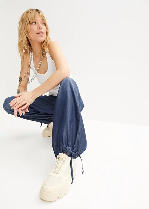 Wide Leg Jeans i b&ouml;ljande lyocell, bonprix