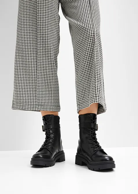 Sn&ouml;rk&auml;nga, bonprix