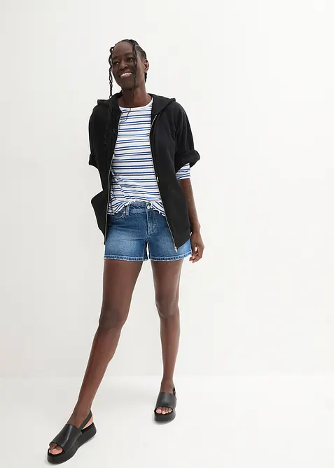 Stretchiga jeansshorts, Mid Waist, bonprix
