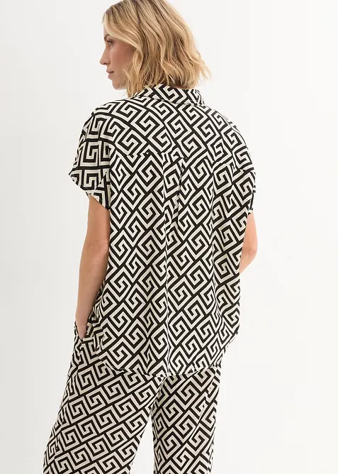 Blus av viskos med vackert fall, bonprix