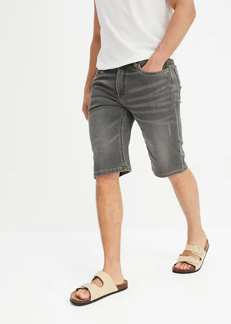 Stretchiga jeansshorts med bekv&auml;mt snitt, Regular Fit, bonprix