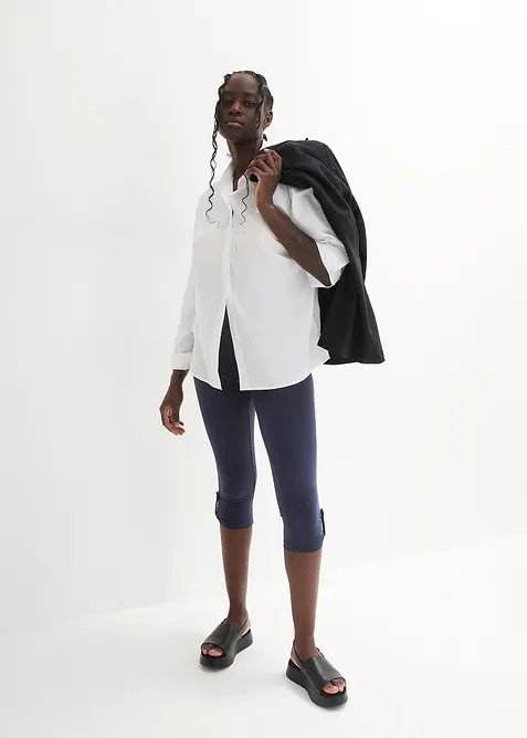 Caprileggings med knapp i ekologisk bomull, bonprix