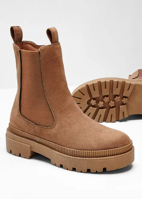 Chelseaboots med profilsula, bonprix
