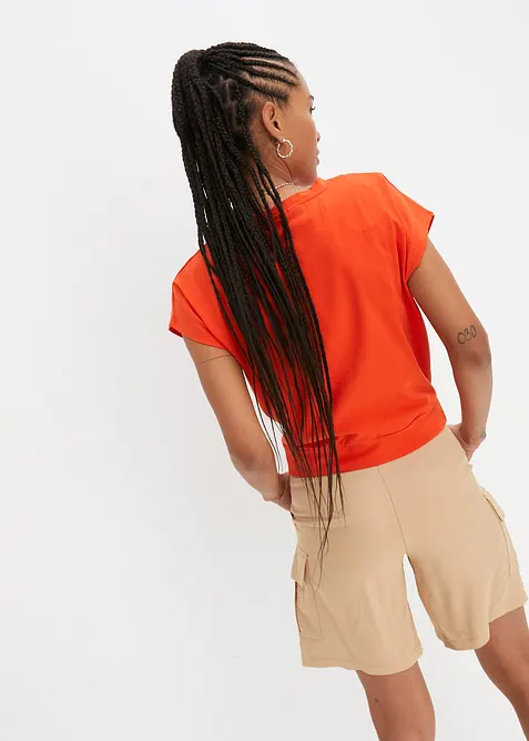 Kort T-shirt i ekologisk bomull, bonprix