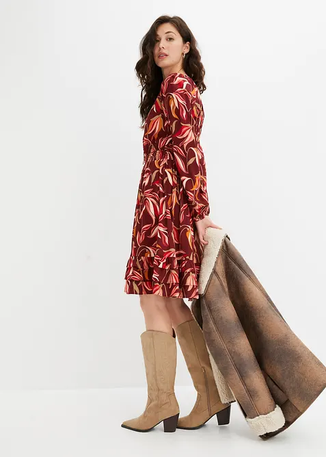 V&auml;vd kn&auml;l&aring;ng viskoskl&auml;nning med smockad midja, bonprix