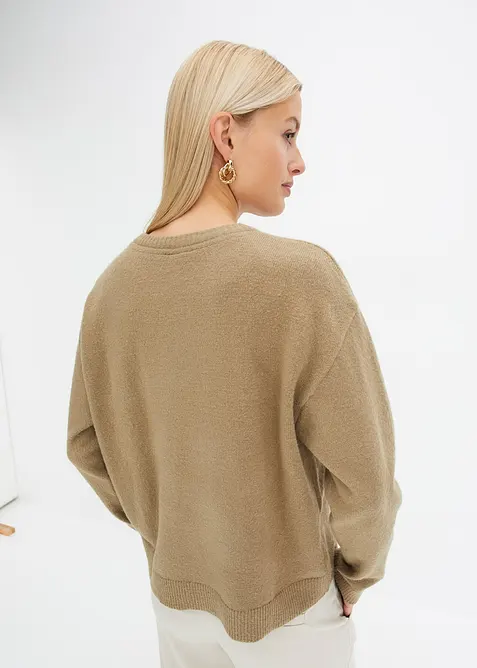 Tr&ouml;ja med rund halsringning och &ouml;verskurna axlar, bonprix