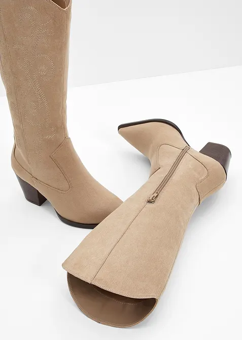 Cowboystövel med broderi, bonprix