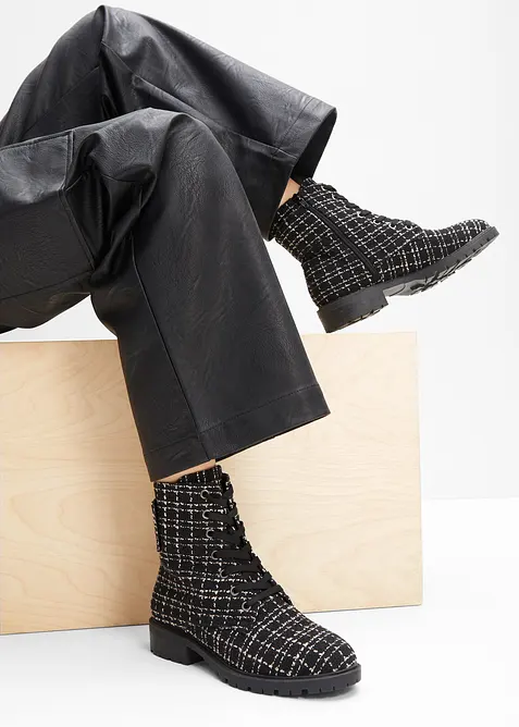 Snörkänga med bouclélook, bonprix