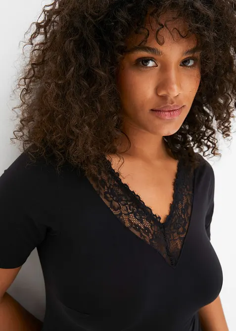 Body i modal med spets och halvl&aring;nga &auml;rmar, bonprix