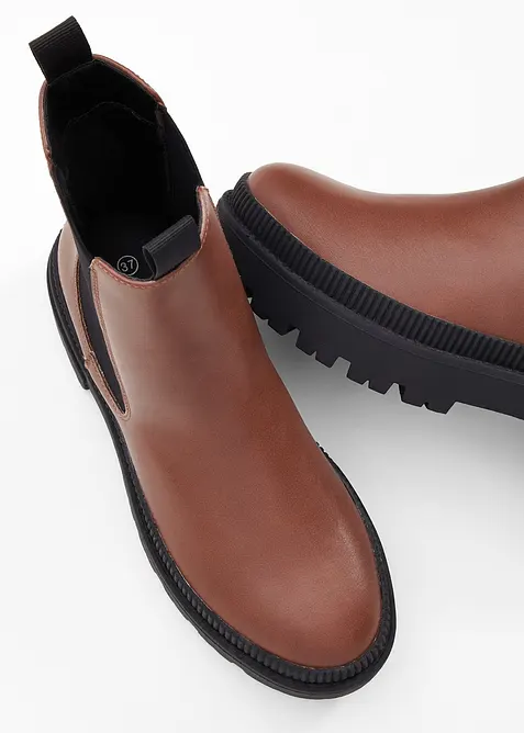 Chelseaboots med profilsula, bonprix
