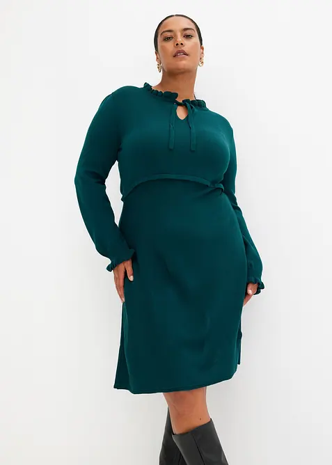 Stickad kl&auml;nning, bonprix