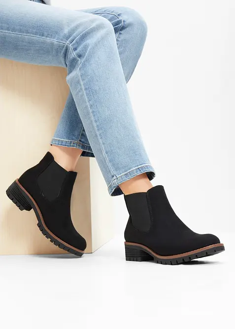 Chelseaboots med profilsula, bonprix