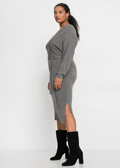 Stickad kl&auml;nning i f&ouml;ljsam viskosmix, bonprix