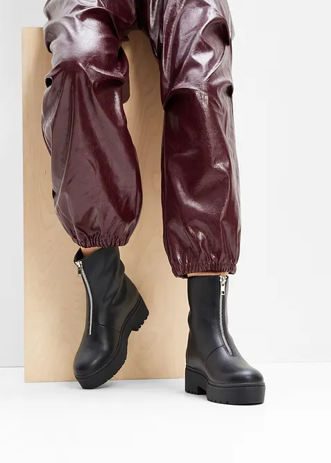 Känga med platåsula, bonprix