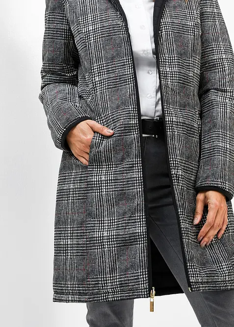 Snygg t&auml;ckkappa som kan v&auml;ndas ut och in, bonprix