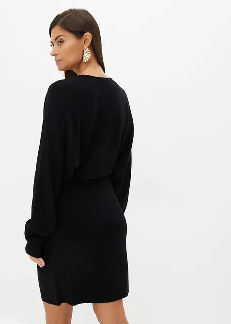 Stickad klänning av viskosmix, bonprix