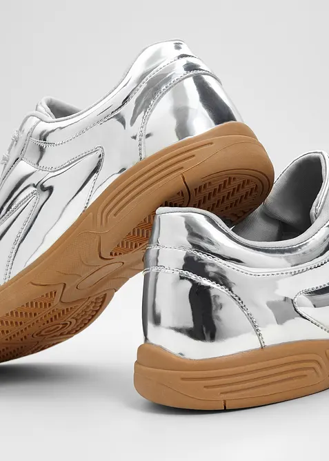 Sneakers med retrolook, bonprix