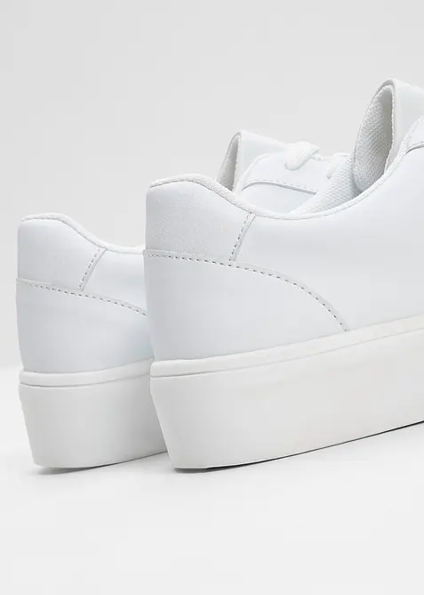 Sneakers med plat&aring;sula, bonprix