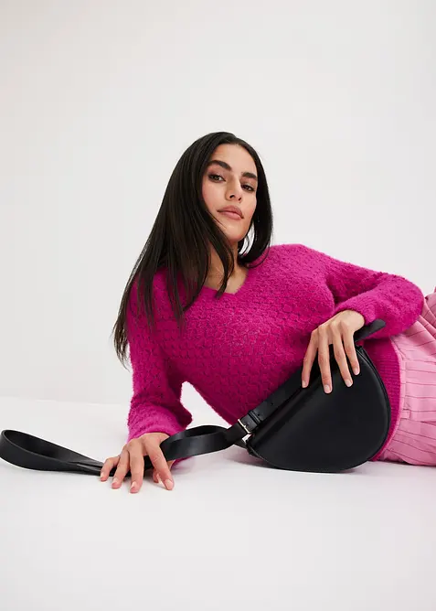 Axelremsv&auml;ska med asymmetriska linjer, bonprix