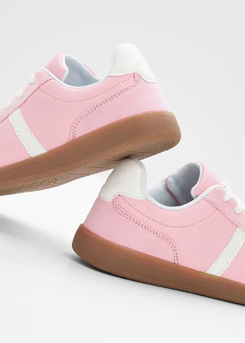 Sneakers med retrolook, bonprix