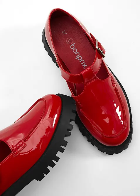 Kraftiga loafers med cut-outs, bonprix