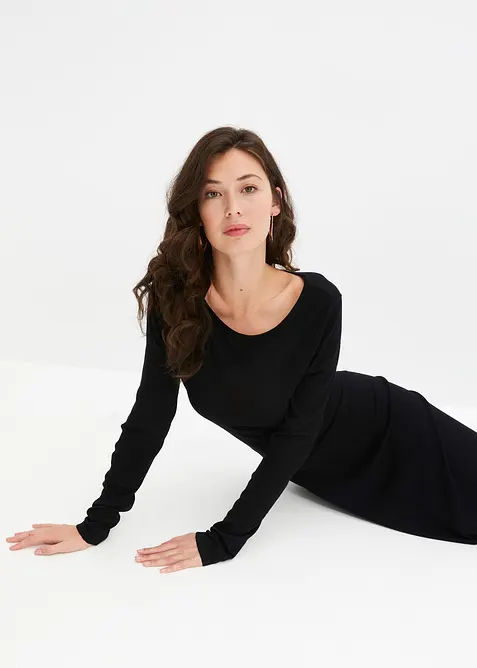 Stickad maxikl&auml;nning, bonprix