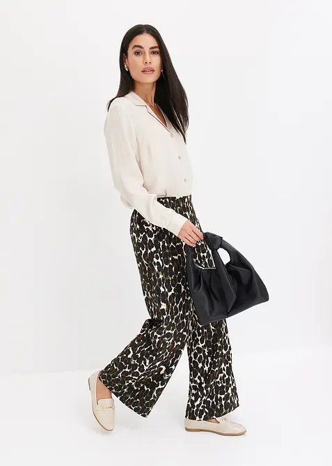 Satinblus med krage och slag, bonprix