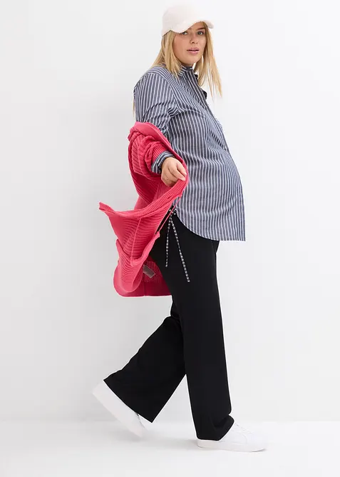 Mammabyxa av Punto di Roma med lätt utställda ben, bonprix