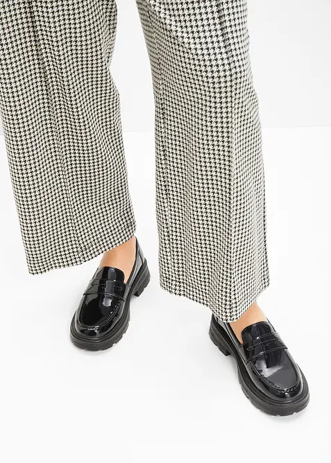 Kraftiga loafers med l&auml;tt sula, bonprix