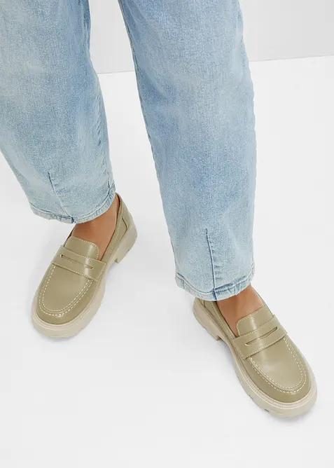 Kraftiga loafers med l&auml;tt sula, bonprix