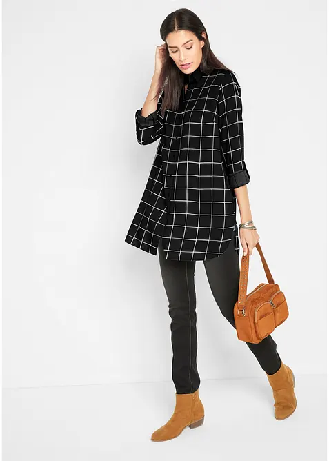 Lång rutig blus med fickor, bonprix