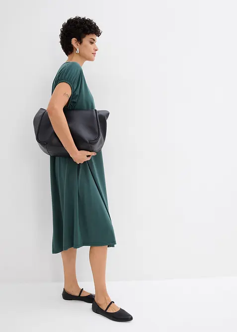 Jerseyklänning av viskosmix och med V-ringning, bonprix