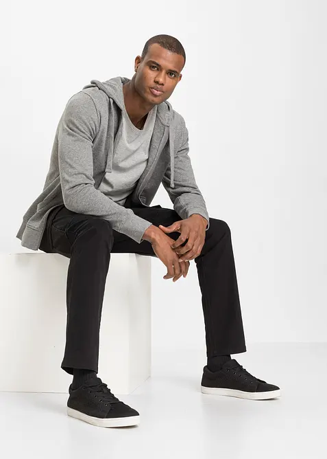 Stretchbyxa med cargofickor och smal passform, raka ben, bonprix