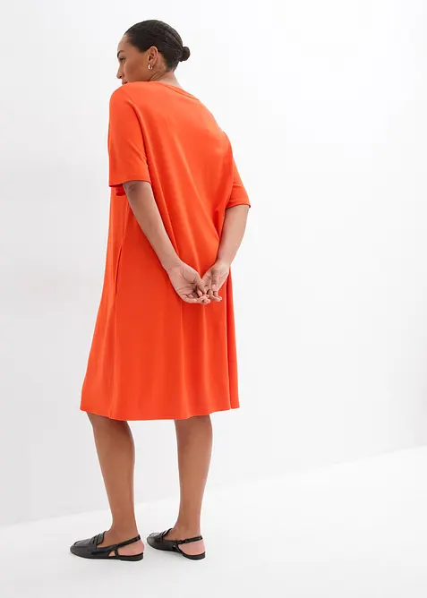 A-linjeformad trik&aring;kl&auml;nning i viskosmix, bonprix