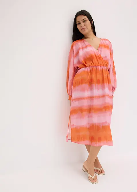 Midikl&auml;nning av satin med batikm&ouml;nster, bonprix