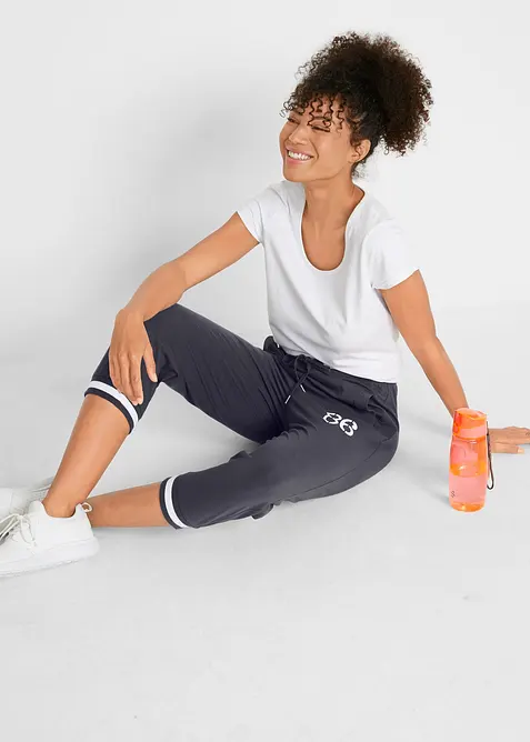 Joggingbyxa i 3/4-längd, av bomullsmix, bonprix