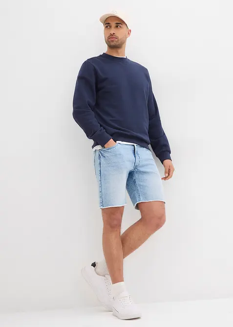 Långa jeansshorts med ofållade benslut, Relaxed Fit, bonprix