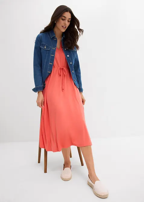 Jerseyklänning med återvunnen polyester och fint fall, bonprix